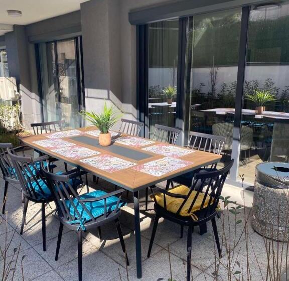آپارتمان 1 خوابه همکف, 7th Sense Boutique Apartments