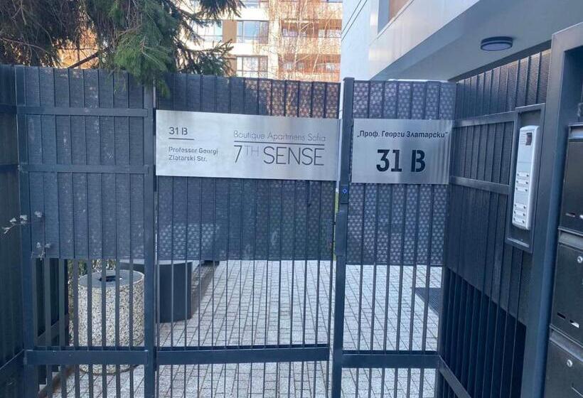 آپارتمان 1 خوابه همکف, 7th Sense Boutique Apartments
