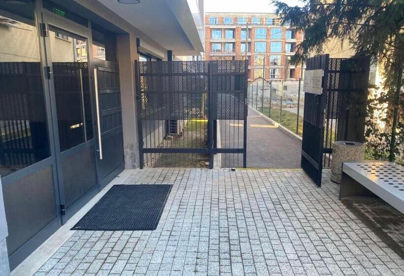 آپارتمان 1 خوابه همکف, 7th Sense Boutique Apartments