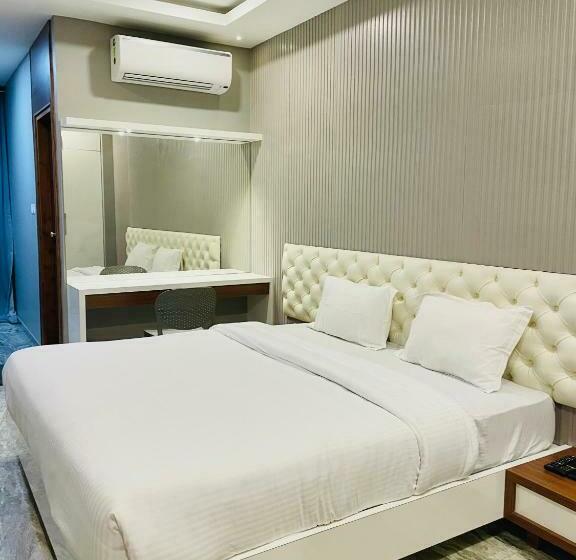 디럭스 룸, Barkah Inn
