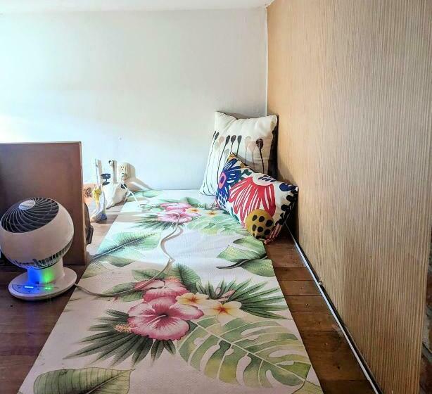 Quarto Estandar, La Adornada