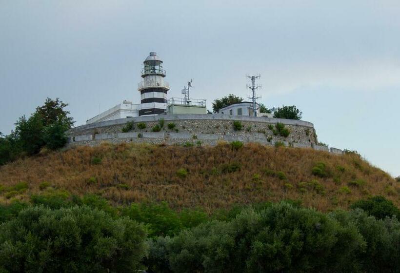 Дом 1 Спальня, Residence Il Faro