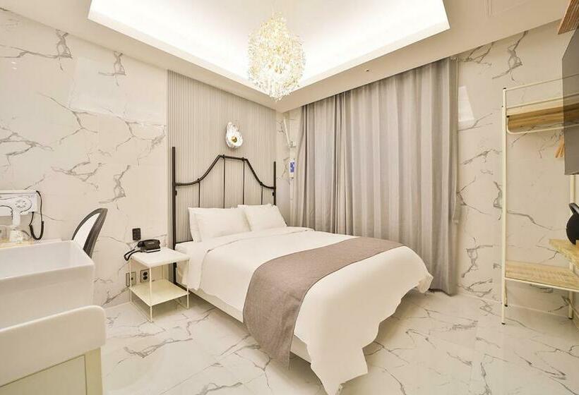 اتاق لوکس, Daegu February Hotel Lions Park