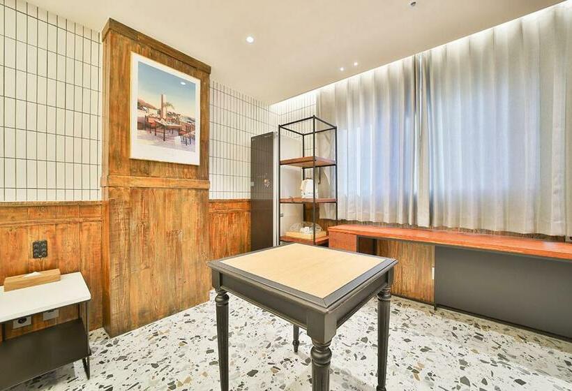 سوییت, Daegu February Hotel Lions Park