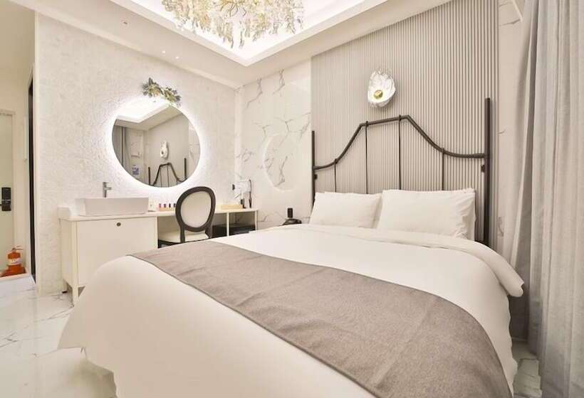 اتاق لوکس, Daegu February Hotel Lions Park