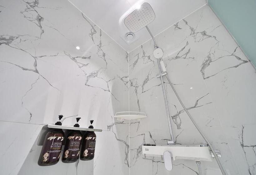 سوییت خانوادگی, Daegu February Hotel Lions Park