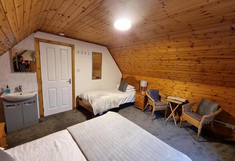 اتاق استاندارد سه نفره, Carn Mhor Bed And Breakfast
