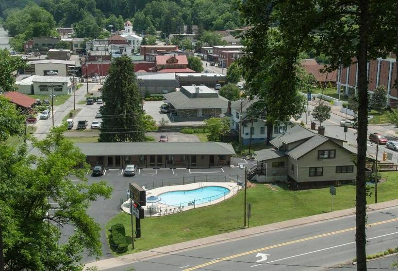 Номер Стандарт 2 Двуспальные Кровати, Relax Inn   Bryson City