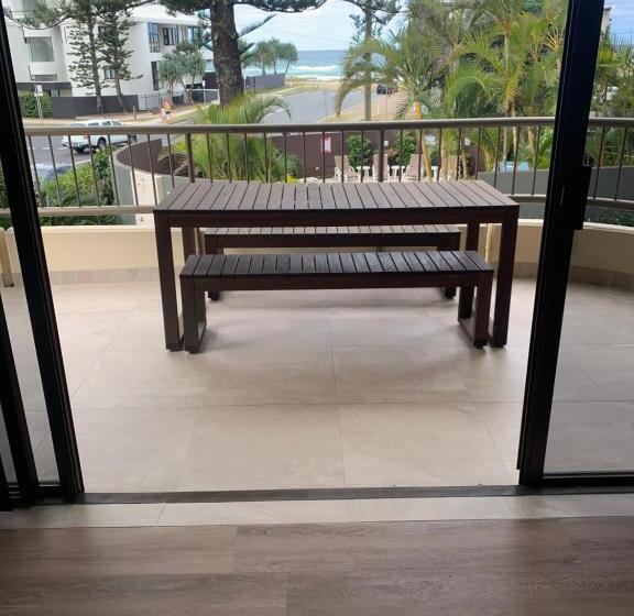 Апартаменты 3 Спальни, Norfolk Luxury Beachfront Apartments