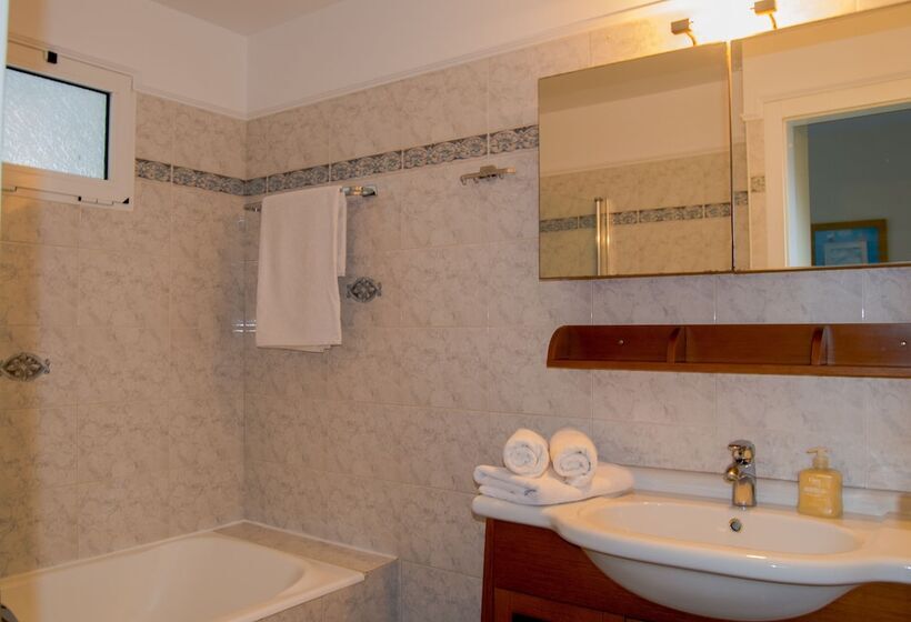 بانگلوی استاندارد با چشم‌انداز دریا, Panorama Villas   Adults Only