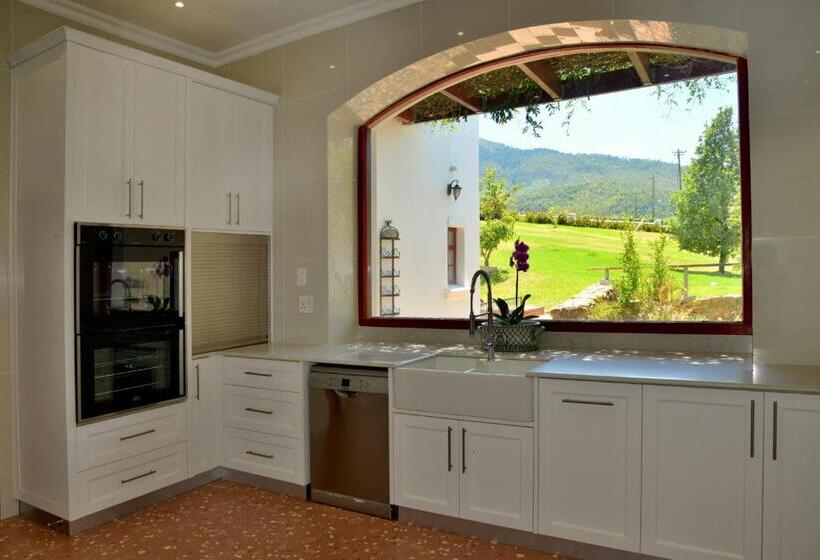 Вилла 1 Спальня, Val Du Charron Wine & Leisure Estate
