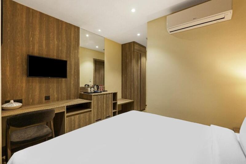 Трехместный Номер Классика, Sunday Hotel Vadodara