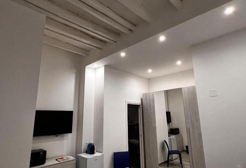 اتاق استاندارد, Lb Home