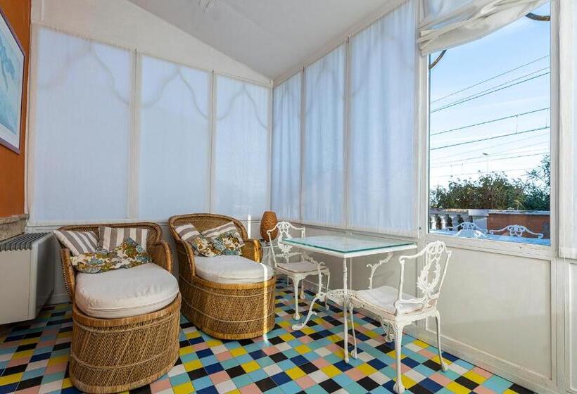 Номер Стандарт Вид на Море с Балконом, Dimora Villa Ricci