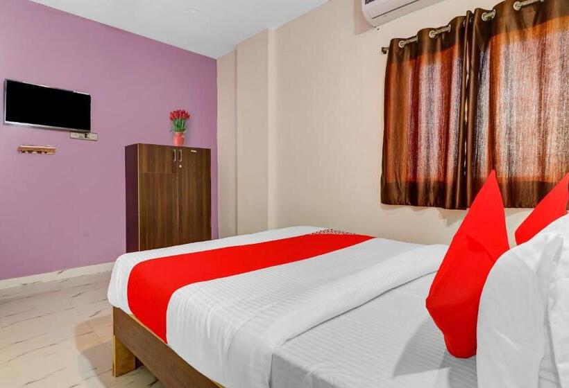 Трехместный Номер Классика, Flagship Sairam Residency