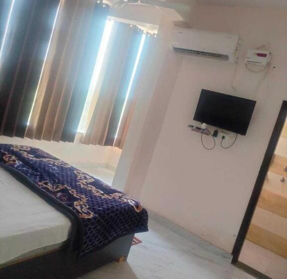 Трехместный Номер Классика, Oyo 80463j Hotal Mannat Valley