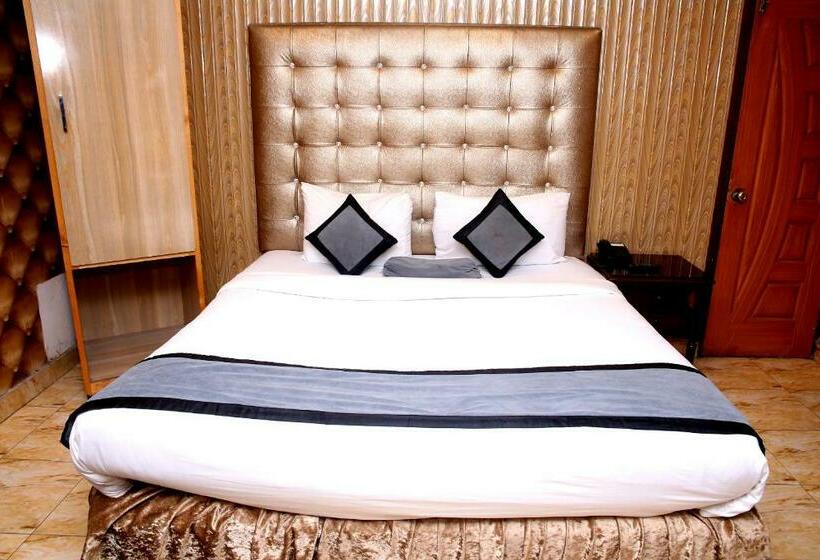اتاق لوکس, Premier Inn Mall Lahore