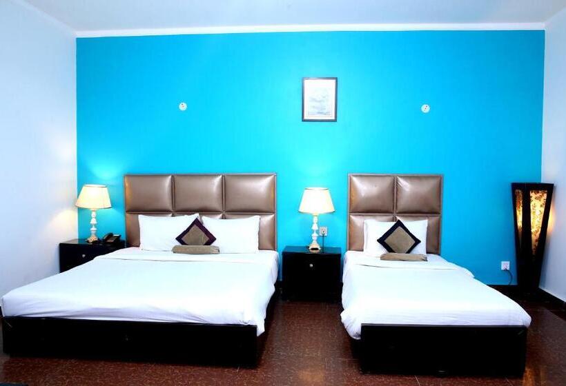 اتاق اجرایی سه نفره, Premier Inn Mall Lahore