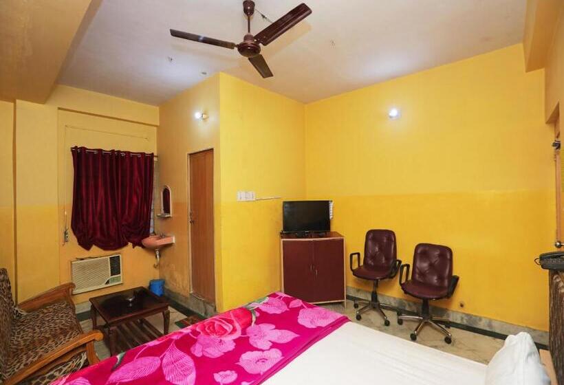 اتاق استاندارد, Savitri