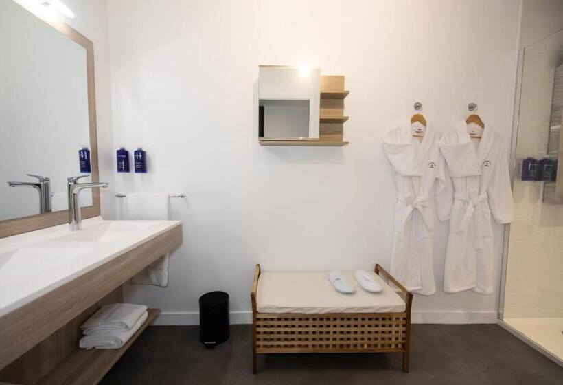 프레스티지룸 바다 뷰, Le Barracuda & Spa, Centre Port, Pieds Dans L Eau, Vue Mer