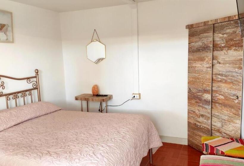 غرفة قياسية, Pirca Hostal