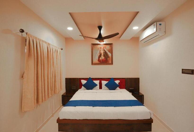 Люкс Повышенной Комфортности, Raaj Resort