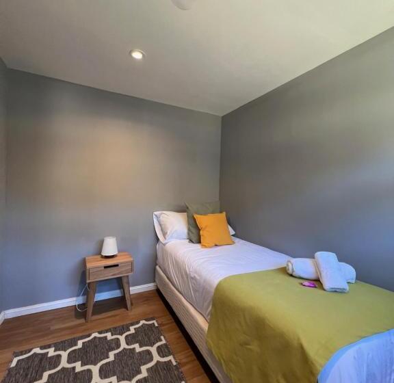 اتاق استاندارد یک نفره, Desierto Suites