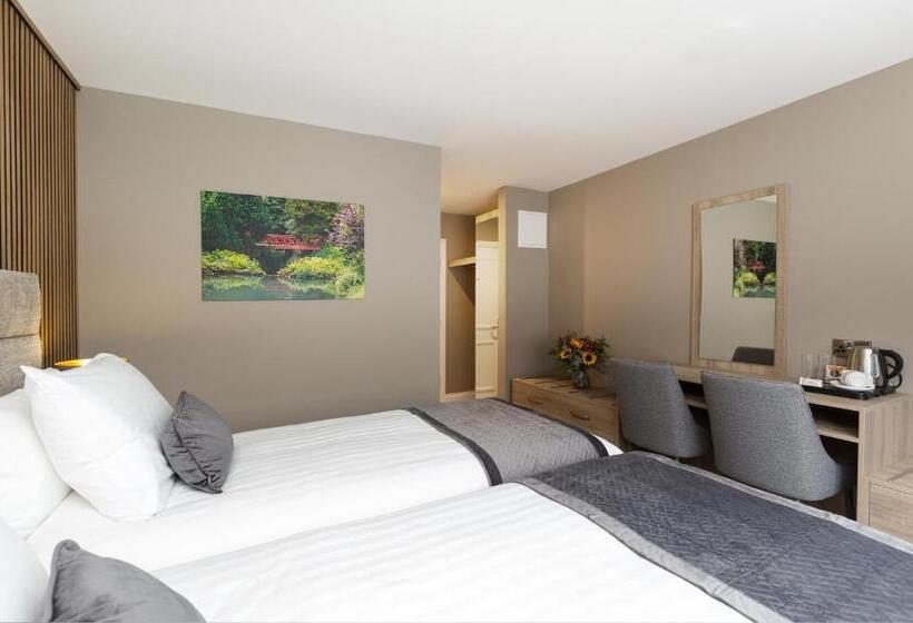 اتاق استاندارد, Castle Varagh Hotel & Bar