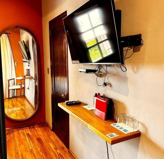 سوییت جونیور, Bito S Hotel Boutique