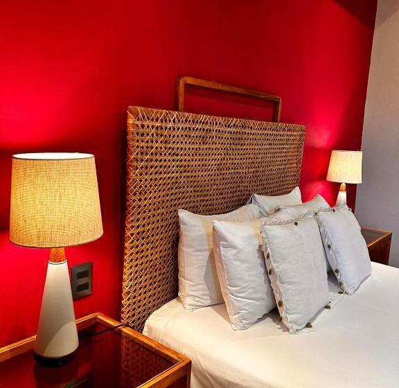 سوئیت با وان آب گرم, Bito S Hotel Boutique