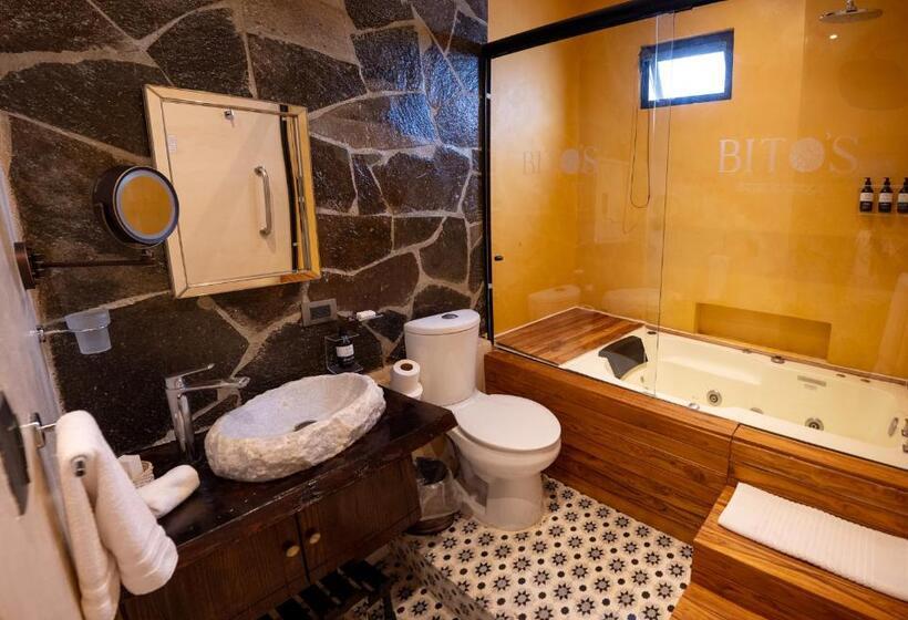 سوئیت با وان آب گرم, Bito S Hotel Boutique