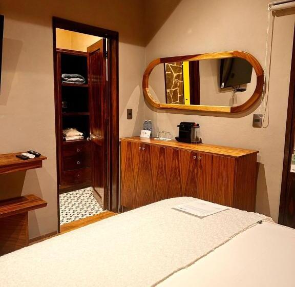 سوییت لوکس, Bito S Hotel Boutique