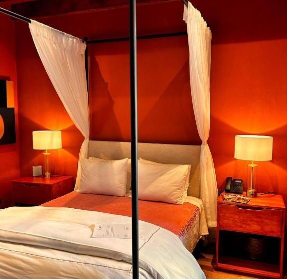 سوییت جونیور, Bito S Hotel Boutique