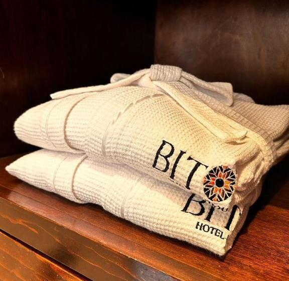 سوئیت جونیور با چشم‌انداز باغ, Bito S Hotel Boutique