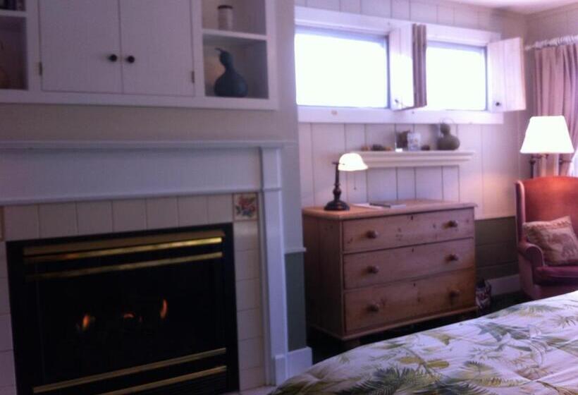 اتاق استاندارد با تخت بزرگ, Deerhill Inn