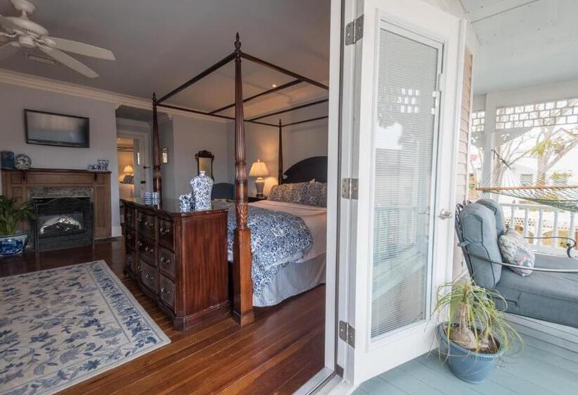 Номер Deluxe с Балконом, The Kenwood Inn Oldest Bed And Breakfast, St Augustine Historic District