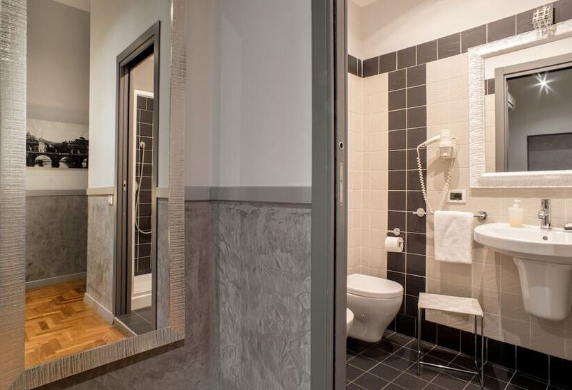 Standard Triple Room, Domus Liberius   Rome