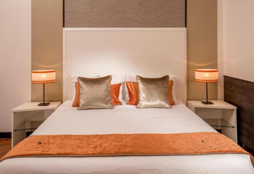 Superior Room, Domus Liberius   Rome