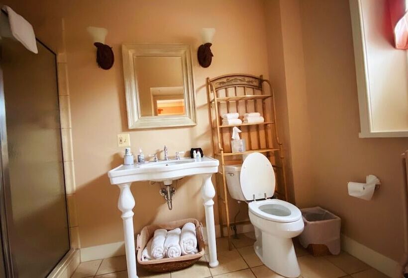 Люкс Повышенной Комфортности, Wayside Inn Bed And Breakfast