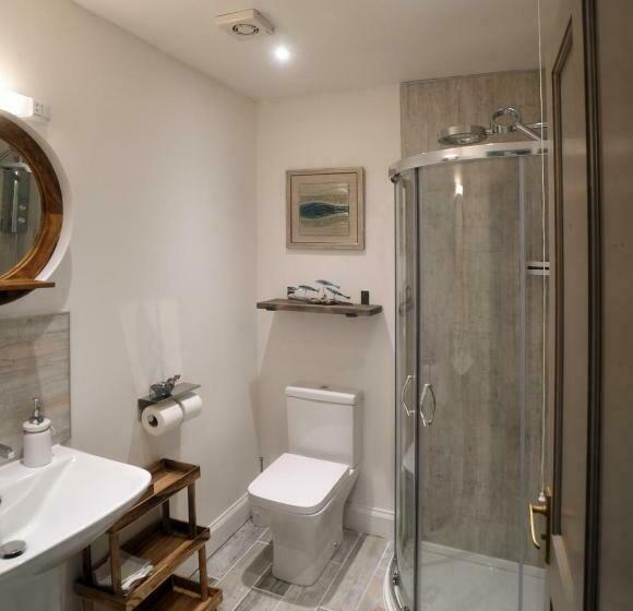 Номер Стандарт, Skye Photo Centre