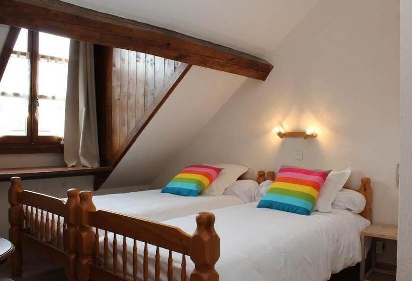 Номер Стандарт, Auberge De L Echauguette
