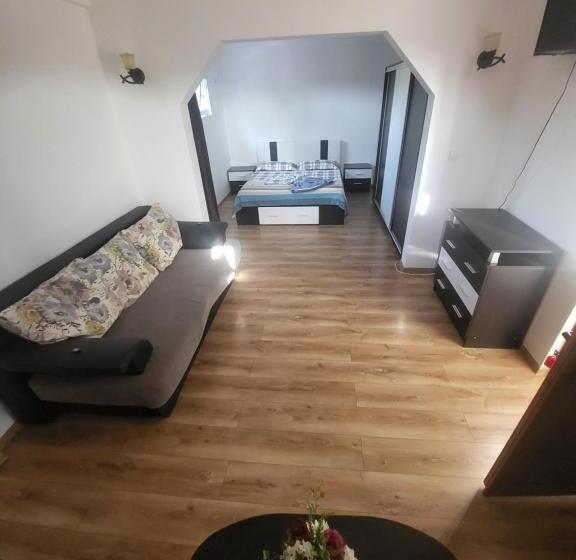 Family Suite, Vila Dana