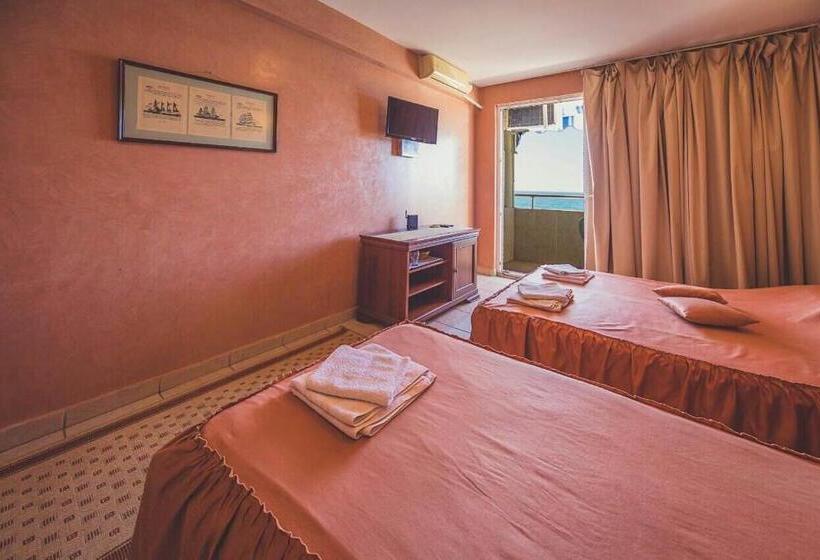 Triple Room Sea View, Villa Barcelona