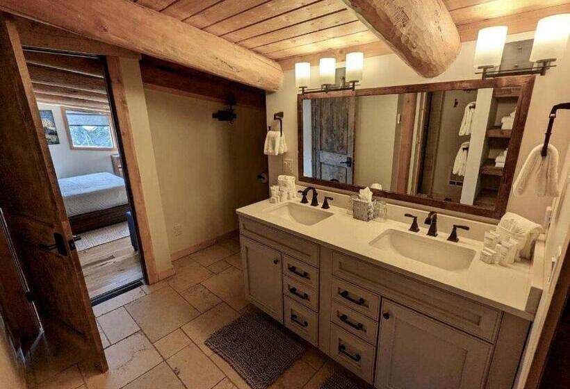 Люкс Superior, Jackson Hole Hideout