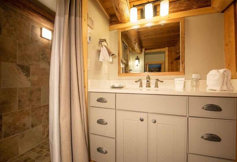 Номер Стандарт, Jackson Hole Hideout