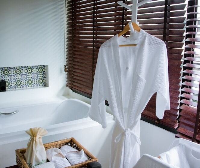 주니어 스위트, Acca Patong Apartments