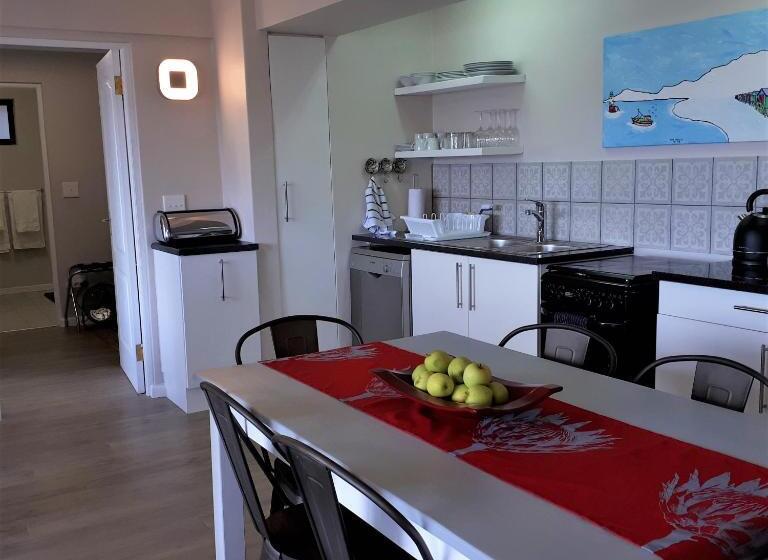Семейные Апартаменты, Mariner Guesthouse & Villa