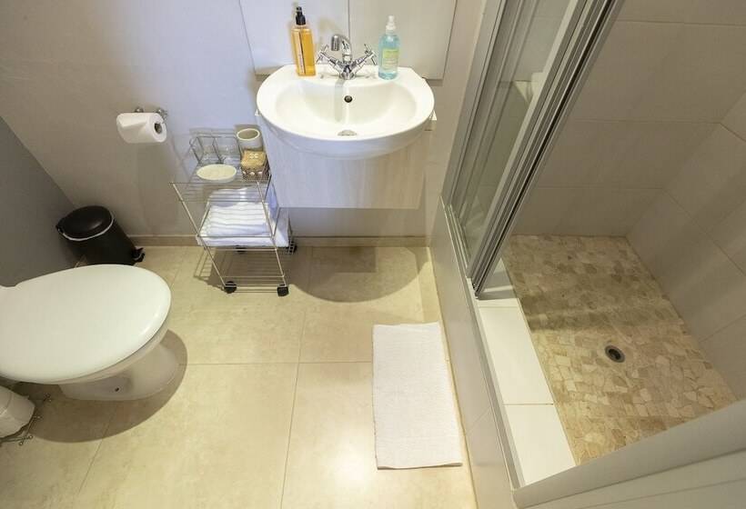 Семейный Номер, Mariner Guesthouse & Villa