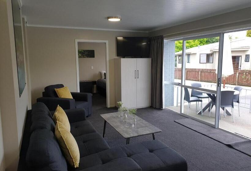 침실 2개 아파트, Lakeside Motel & Apartments