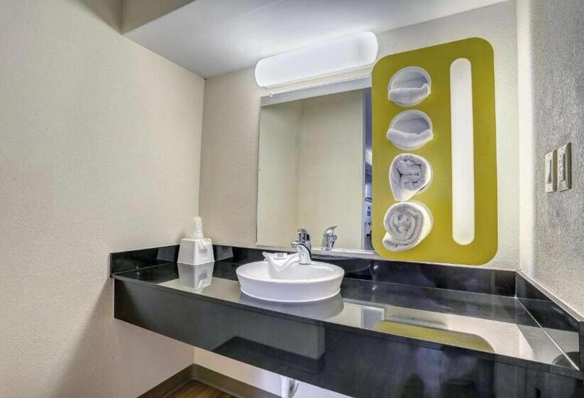 غرفة قياسية سرير كينج, Motel 6 Dickson, Tn